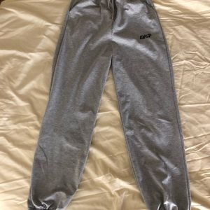 BRAND NEW sweatpants for a comfty fit. Size SMALL.